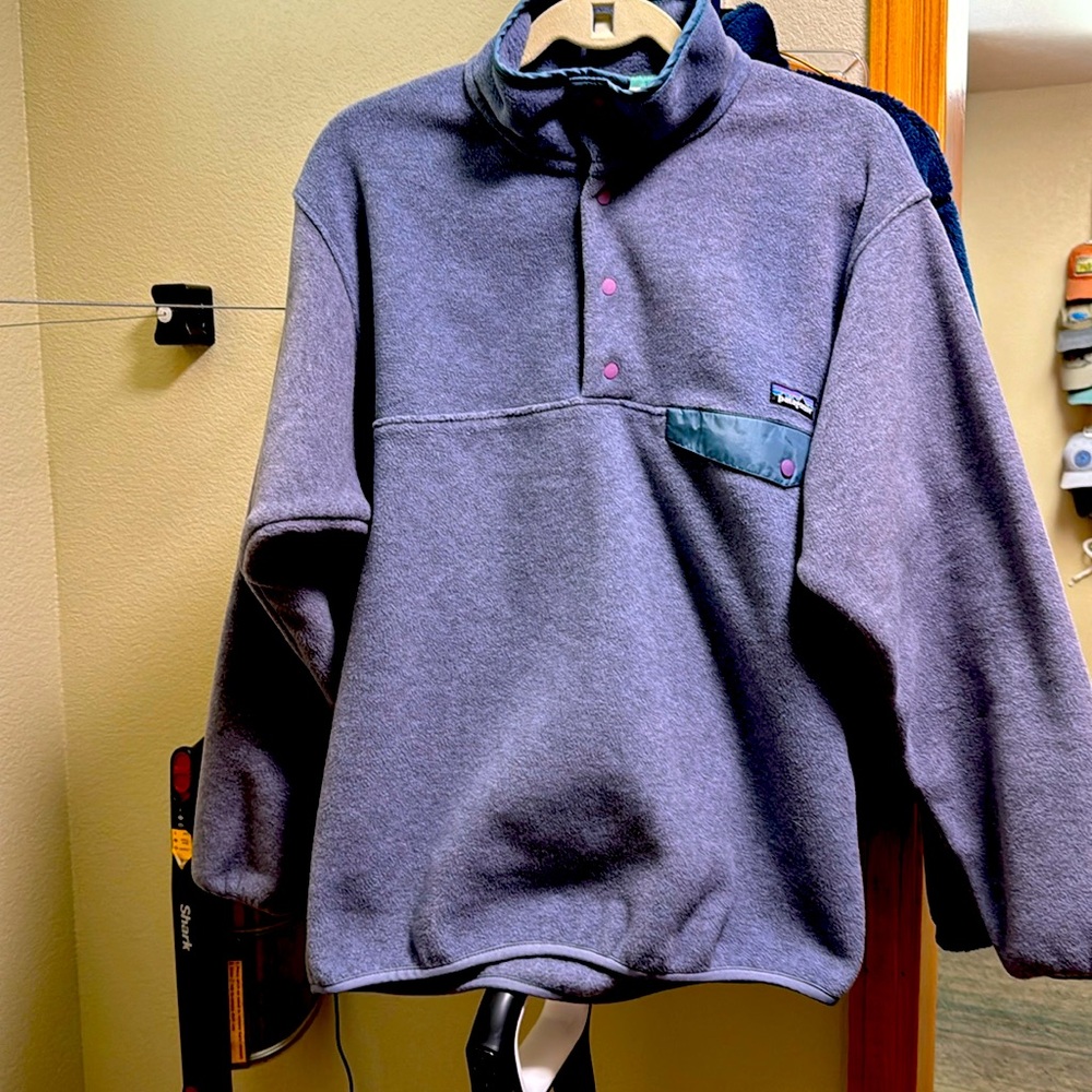 Patagonia Men’s Medium fleece pullover